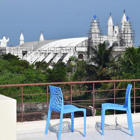 Velanganni Vinodth Homestay Esterno foto